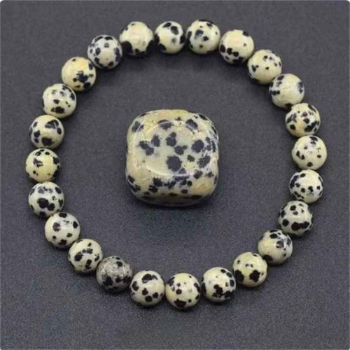 Samantha -  Symbol för Positivitet, Skydd och en Sorglös Livsinställning